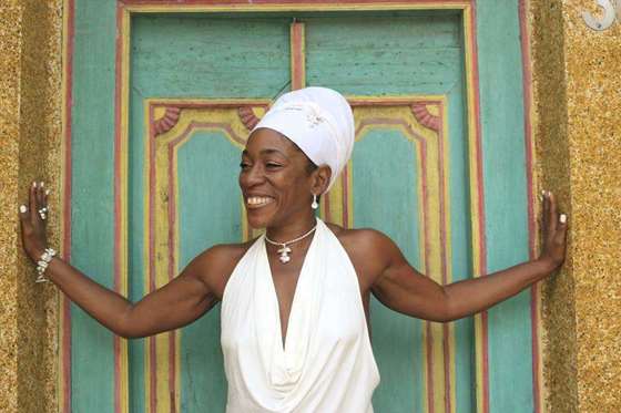Nadine McNeill_Yoga Ethnochoreology_Jamaica (3).jpg