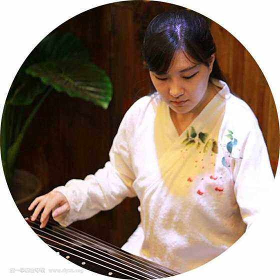 廖妮妮老师∣古琴特色移植琴曲初级大班(2018年7月21日开课)