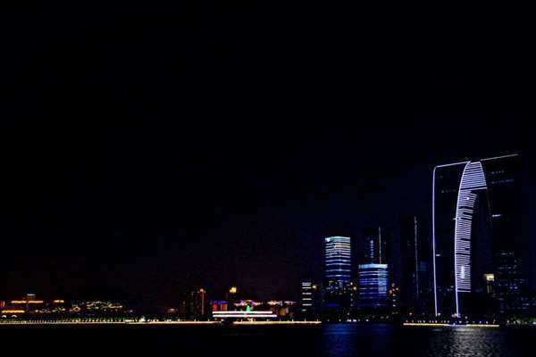 金鸡湖夜景.jpg
