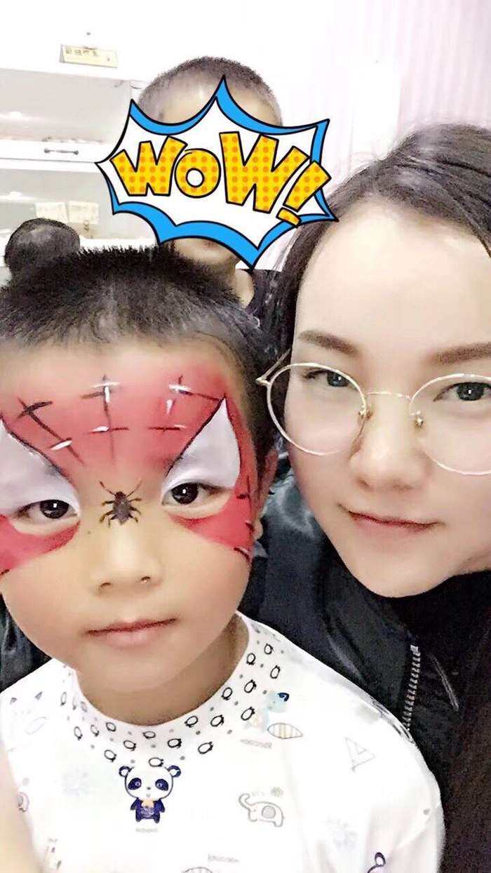 「意彩·绘艺室」万圣节脸部彩绘公益活动