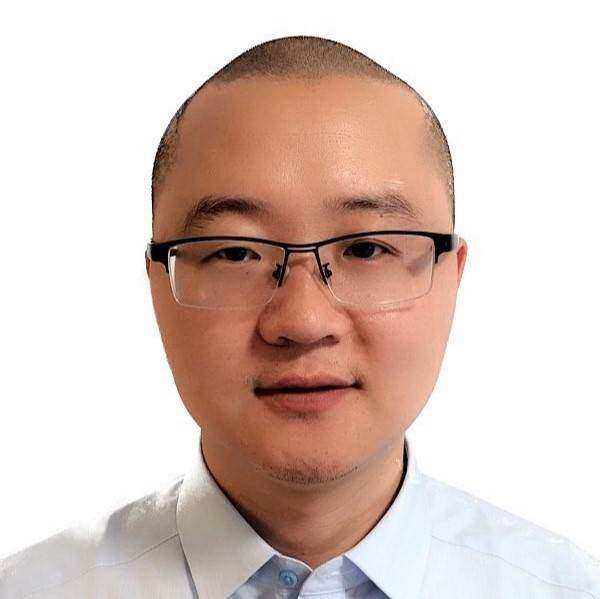 黄海鹏.jpg