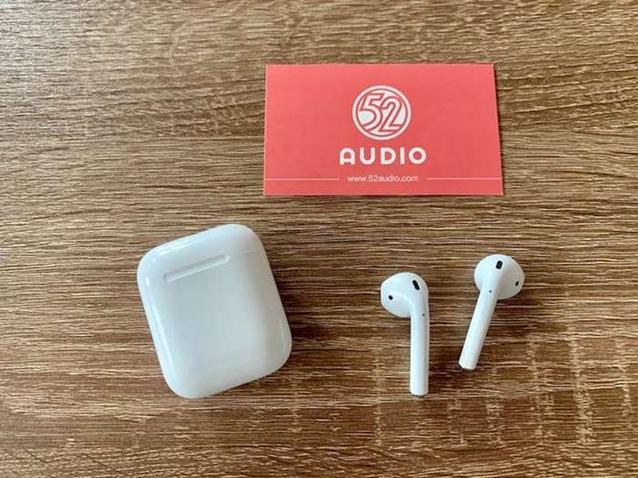 AIRPODS.png