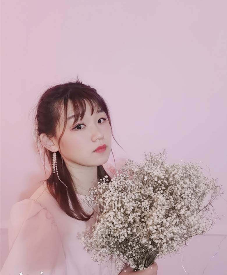 王娜.jpg