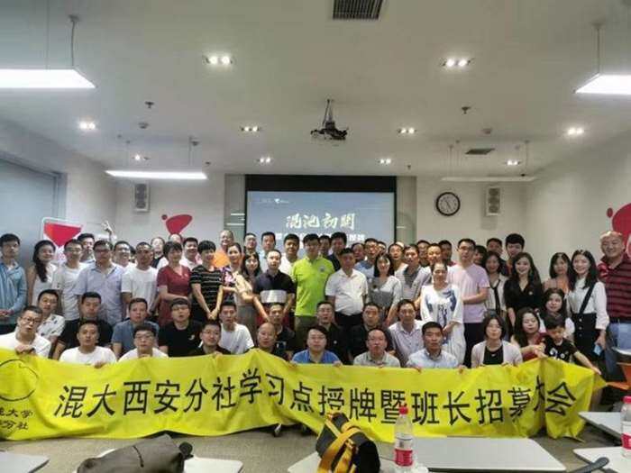 0cb0024fbe0b2c6816f0c96537137b4.jpg