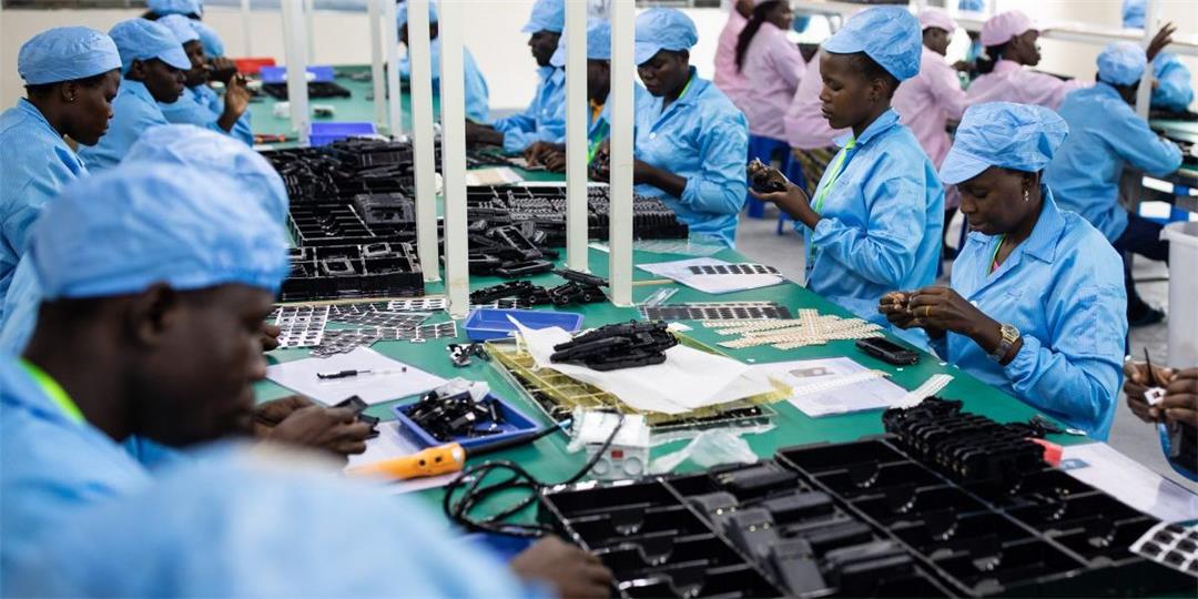 Uganda-cellphone-factory_Luke-Dray_Getty-Images_1191495639-p95hhpgqaezr8cbzj0wnsm4b7cjjqb7chqusbeg7e8.jpg