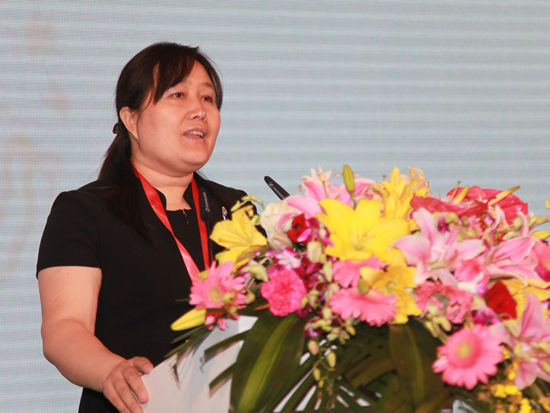 “2014第二届中国天使投资人大会”于5月20日在北京香格里拉大酒店举行。上图为海淀区区长助理张韶华。(图片来源：新浪财经 梁斌 摄)