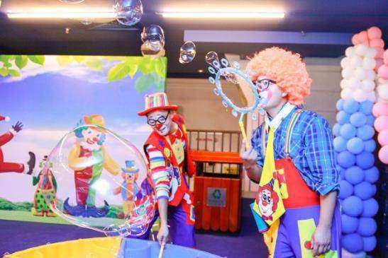 暑期新品北京首届小丑嘉年华亮相比如世界118元亲子套票玩转小丑军团