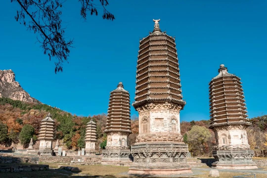 1日|爬山虎登山|探秘"燕平八景"与辽代古塔赴一场千年之约/海字村